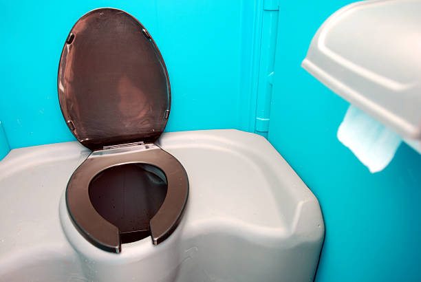 Best Luxury portable toilet rental  in Richmond West, FL